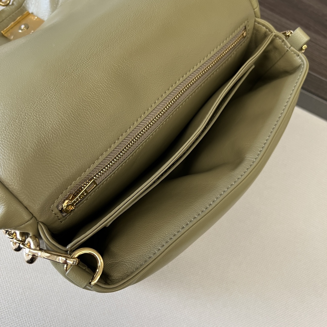 Loewe Puffer Goya Bag-23*13*6CM