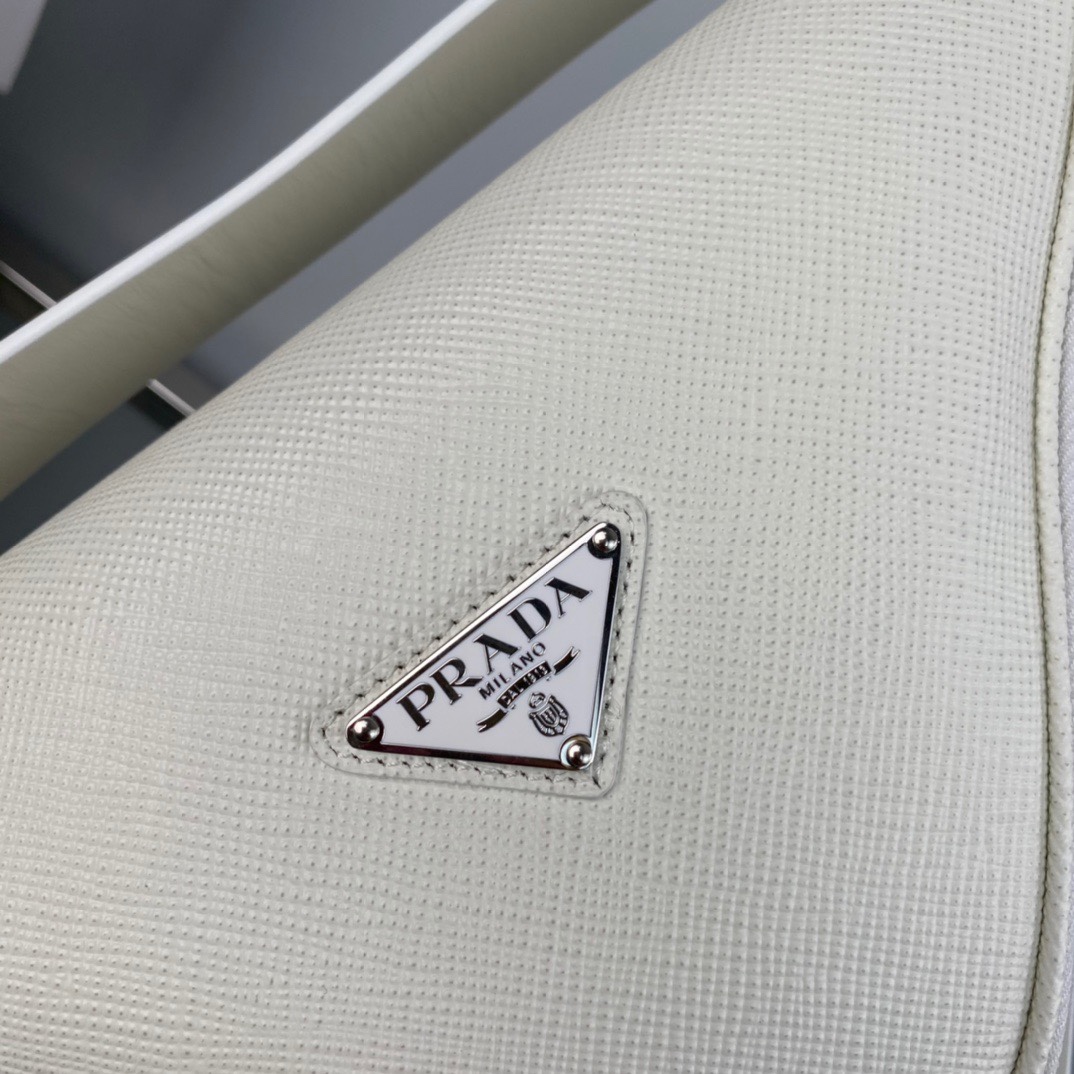 Pra*a 2vl039 waist bag-25*14*9cm