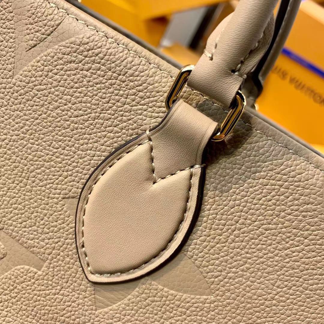 l**is V*t*n small onthego handbag-35*28*15cm
