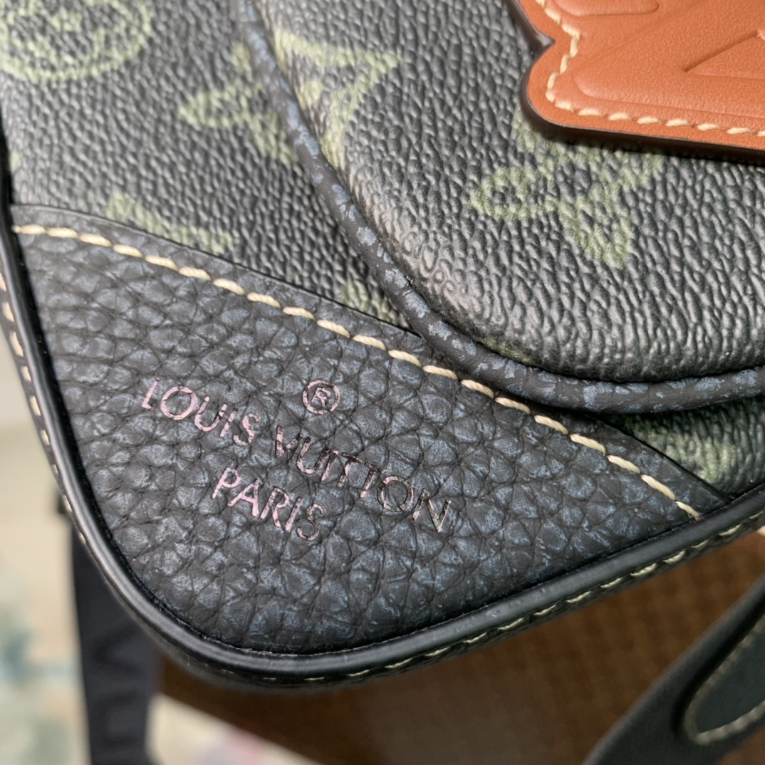 l**is V*t*n messenger bag-m46340-25*18*7cm