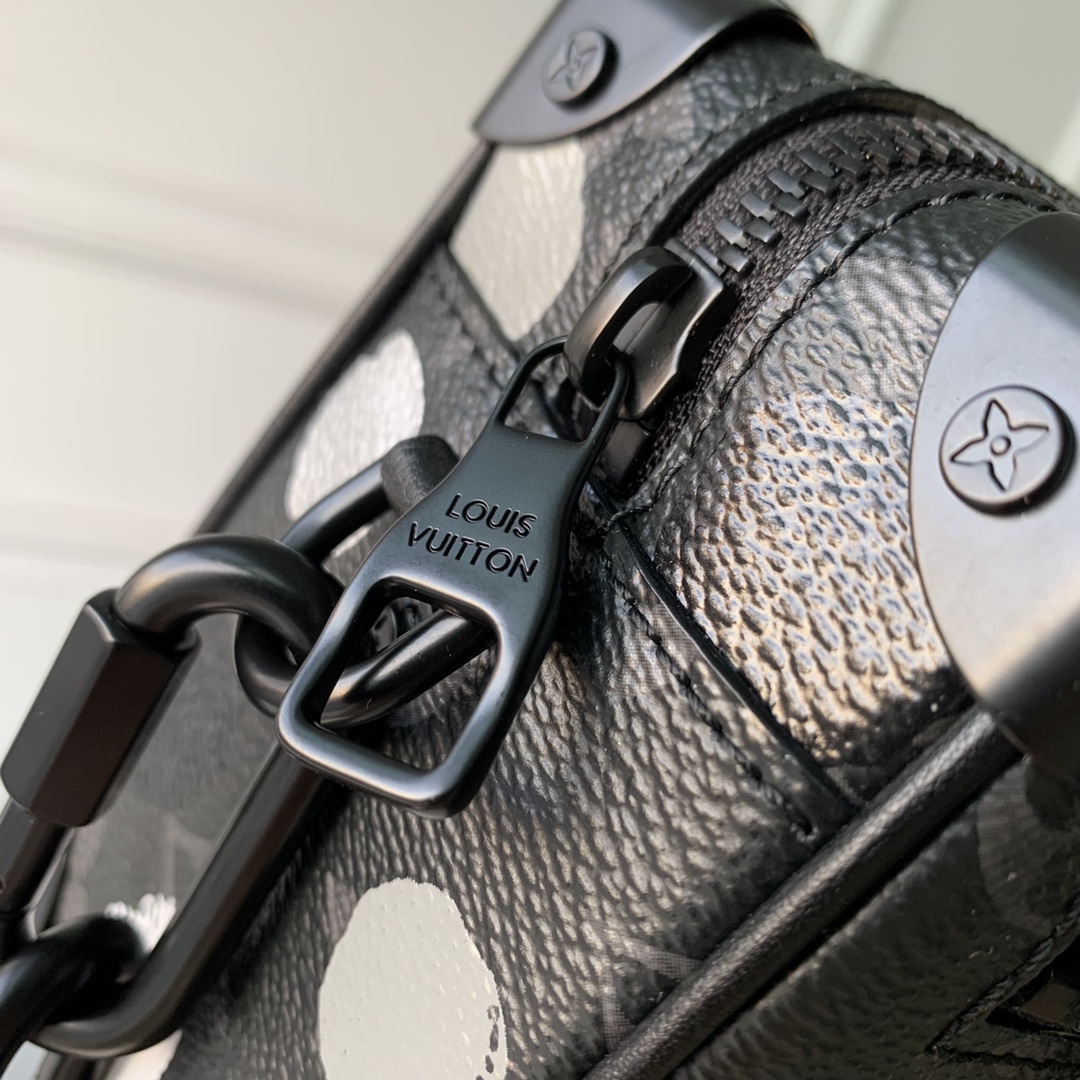 l**is V*t*n mini soft trunk-m81936 -18*13*8m