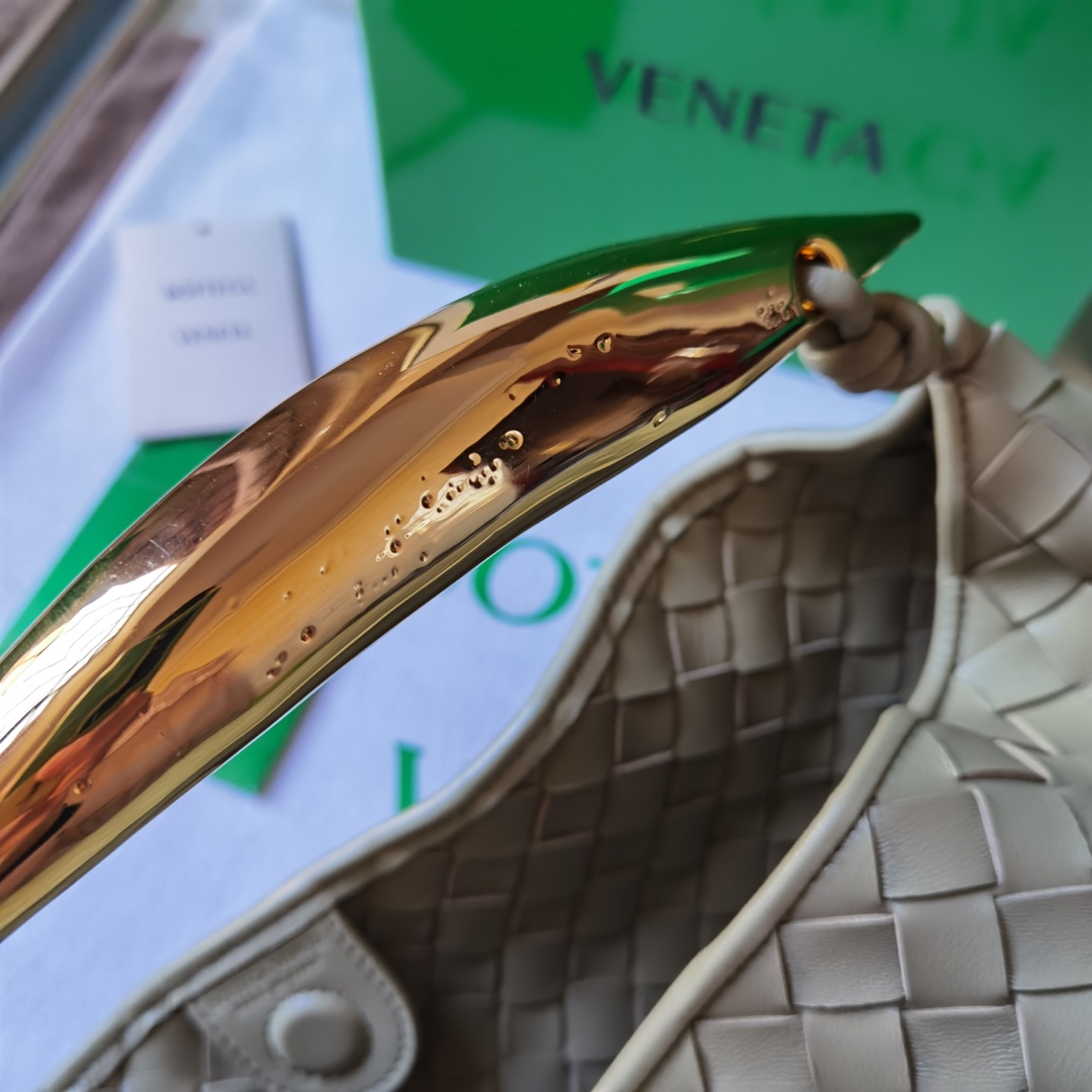 Bo*te*ga ve*ne*ta sardine bag-33x20x4cm