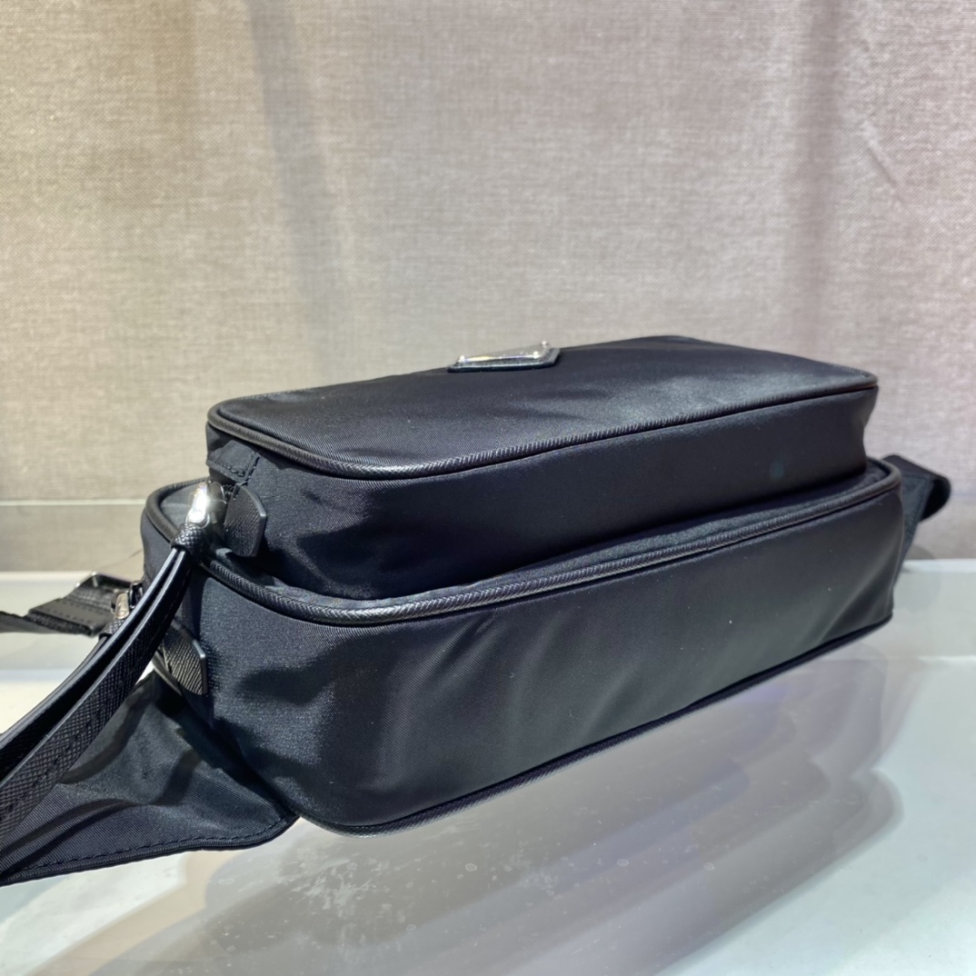 Pra*a 1bl010 waist bag -21*12.5*4.5cm