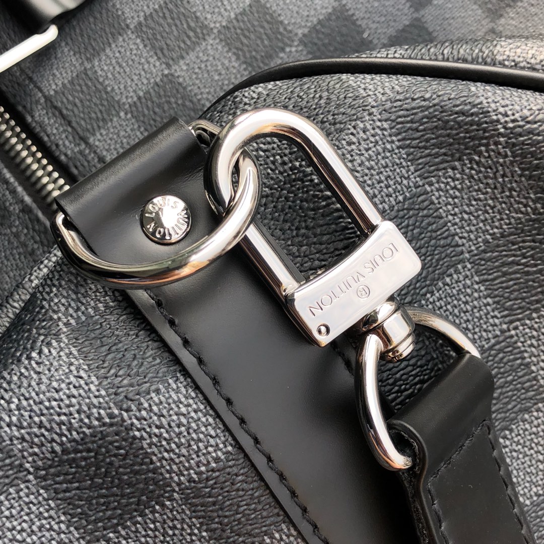 l**is V*t*n keepall
