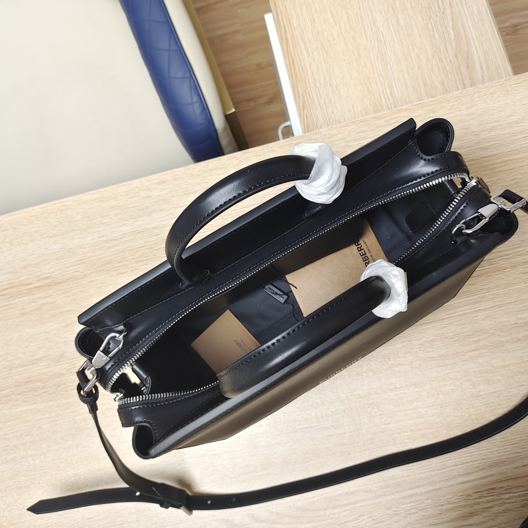 B**rry tote bag-28 x 13 x 23cm