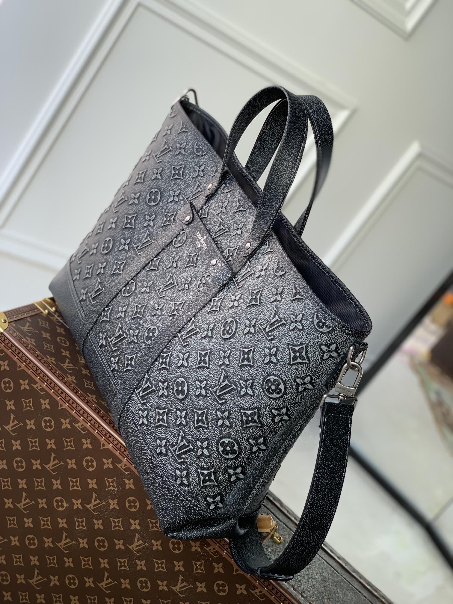l**is V*t*n roll top handbags m21371-60*37*15.5cm