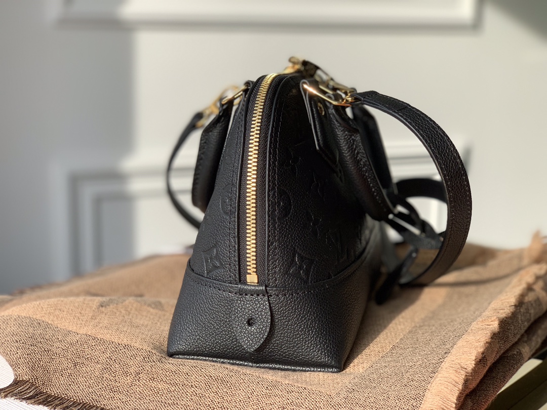 l**is V*t*n alma bb-25*19*12cm