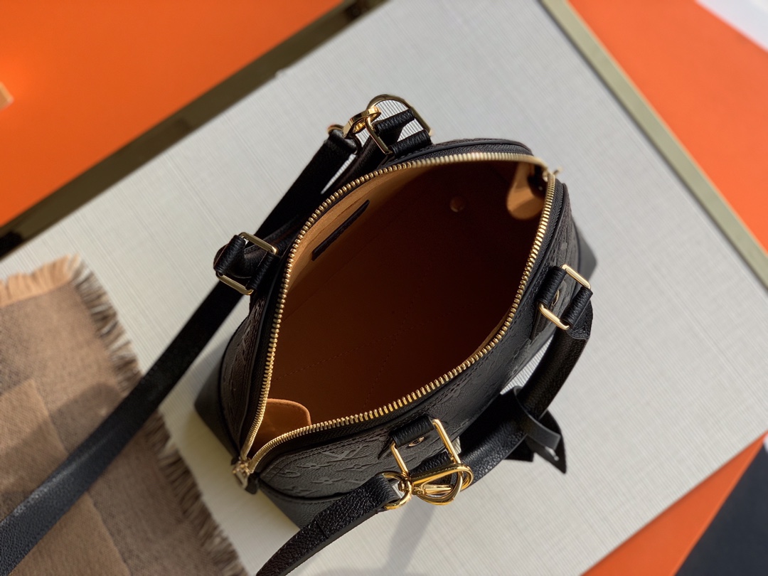 l**is V*t*n alma bb-25*19*12cm