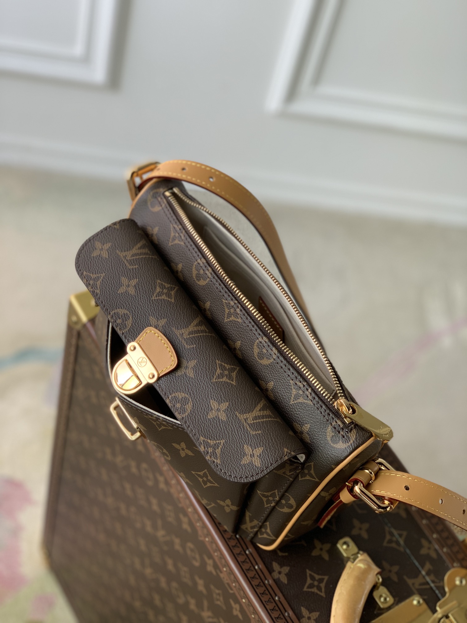 l**is V*t*n vintage m60006 bag-27*10*15cm