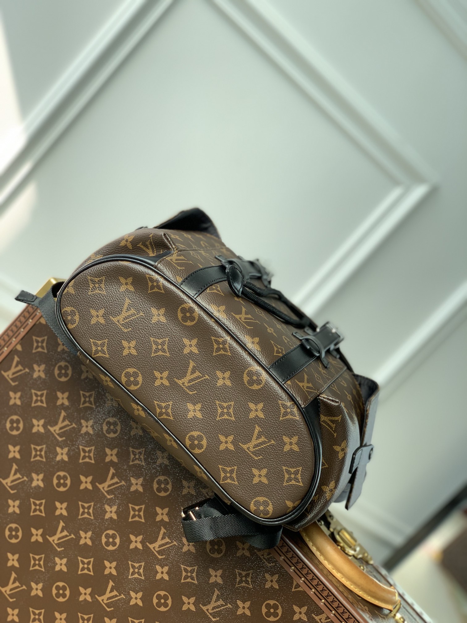 l**is V*t*n christopher backpack m46247-32*39*12cm