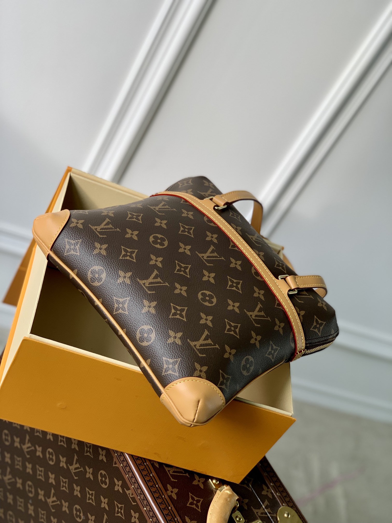 l**is V*t*n vintage coussin bag-26×27cm