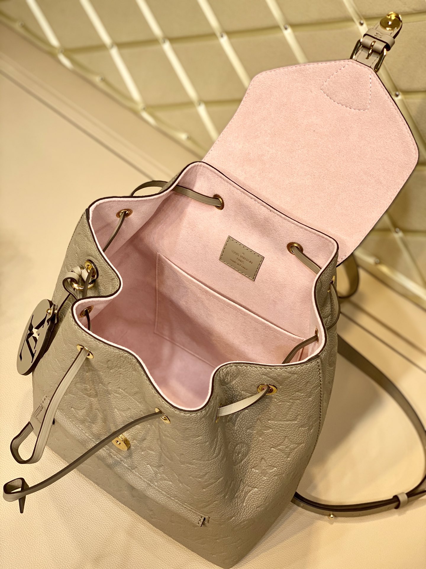 l**is V*t*n montsouris backpack-m45410-27.5*33*14cm