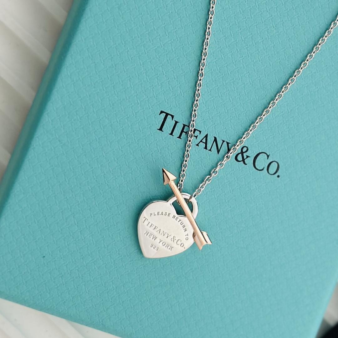 T*f*ny neclace