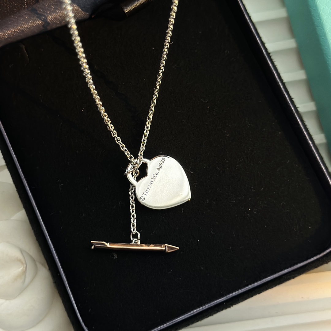 T*f*ny neclace