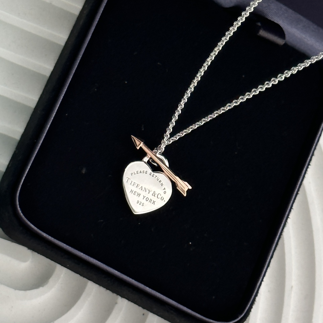 T*f*ny neclace