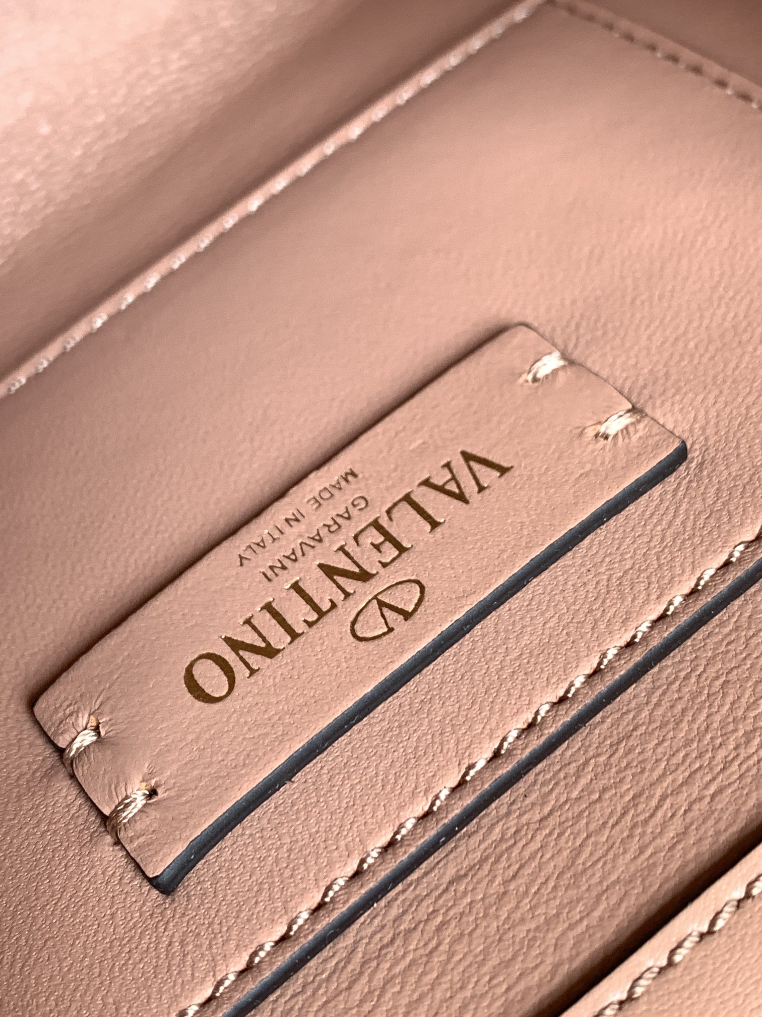 Valentino Garavani VSLING Bags-19*13*9 CM