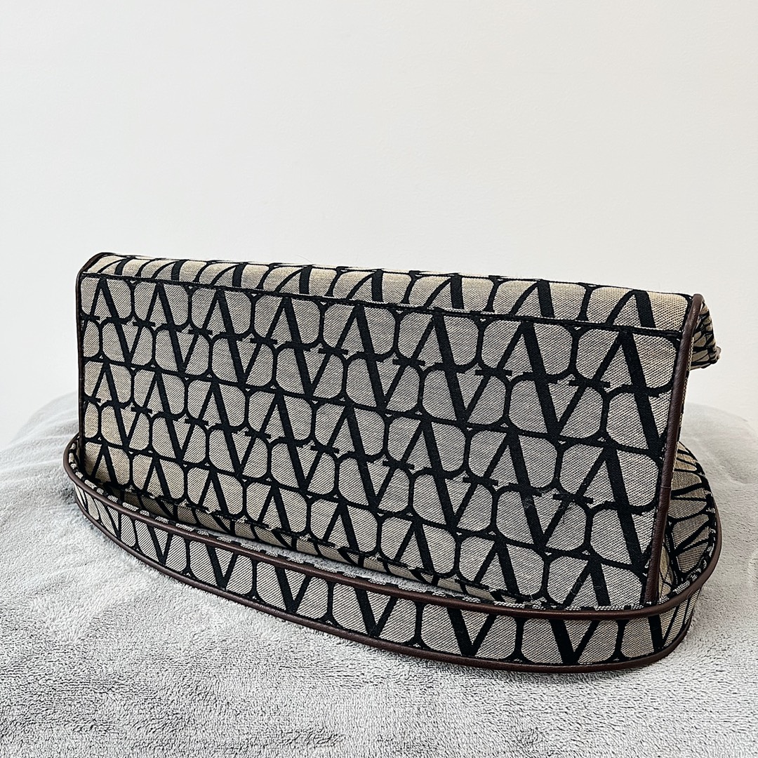 Valentino Garavani La Troisième Toile Iconographe -40*25*17CM