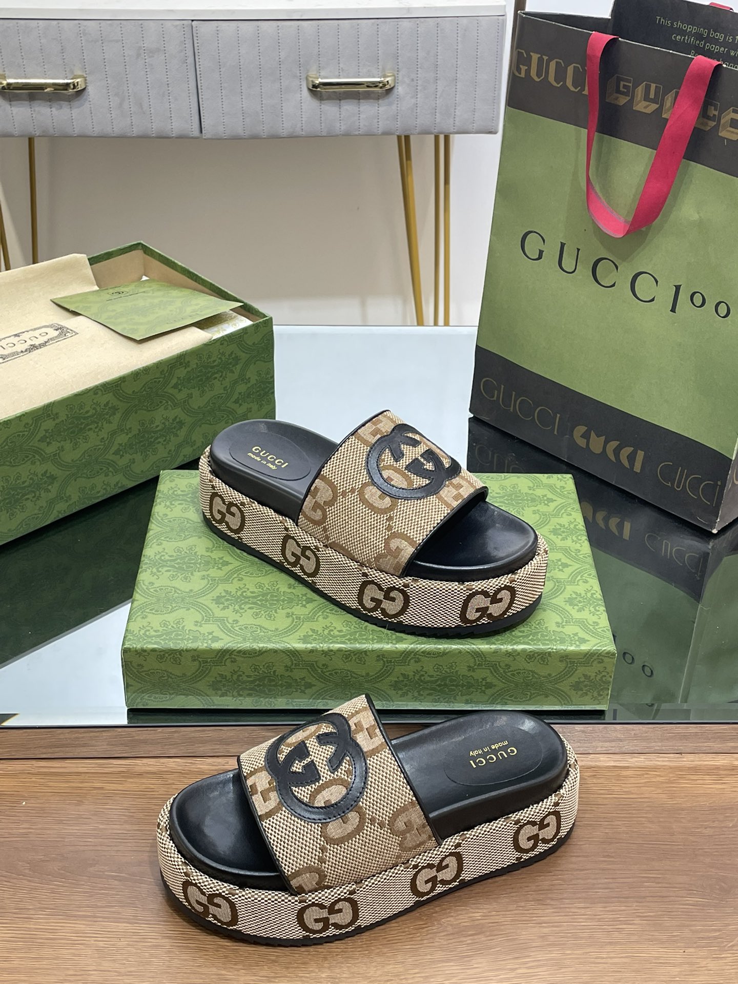 G*u*i slides(size35-43)
