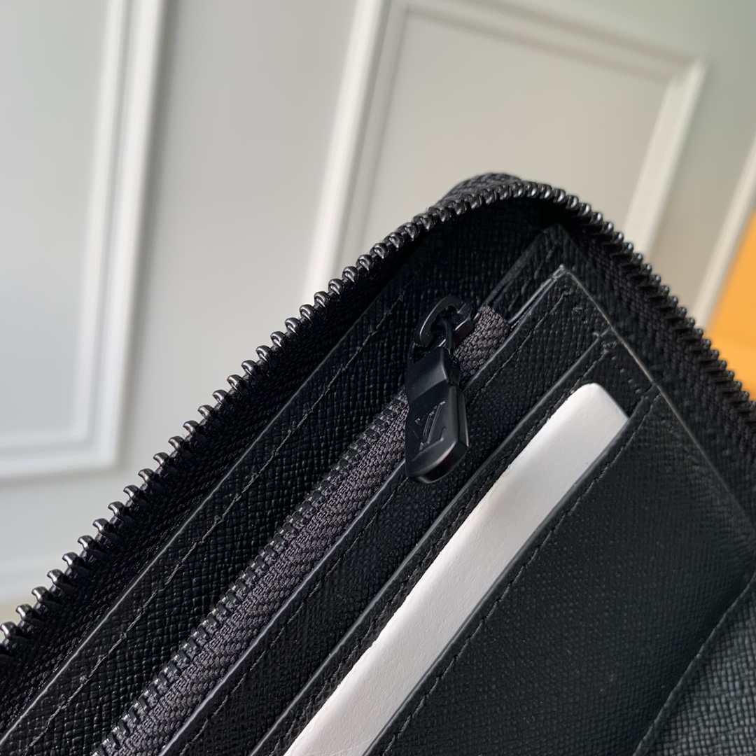 l**is V*t*n zippy wallet m81914-20*10cm