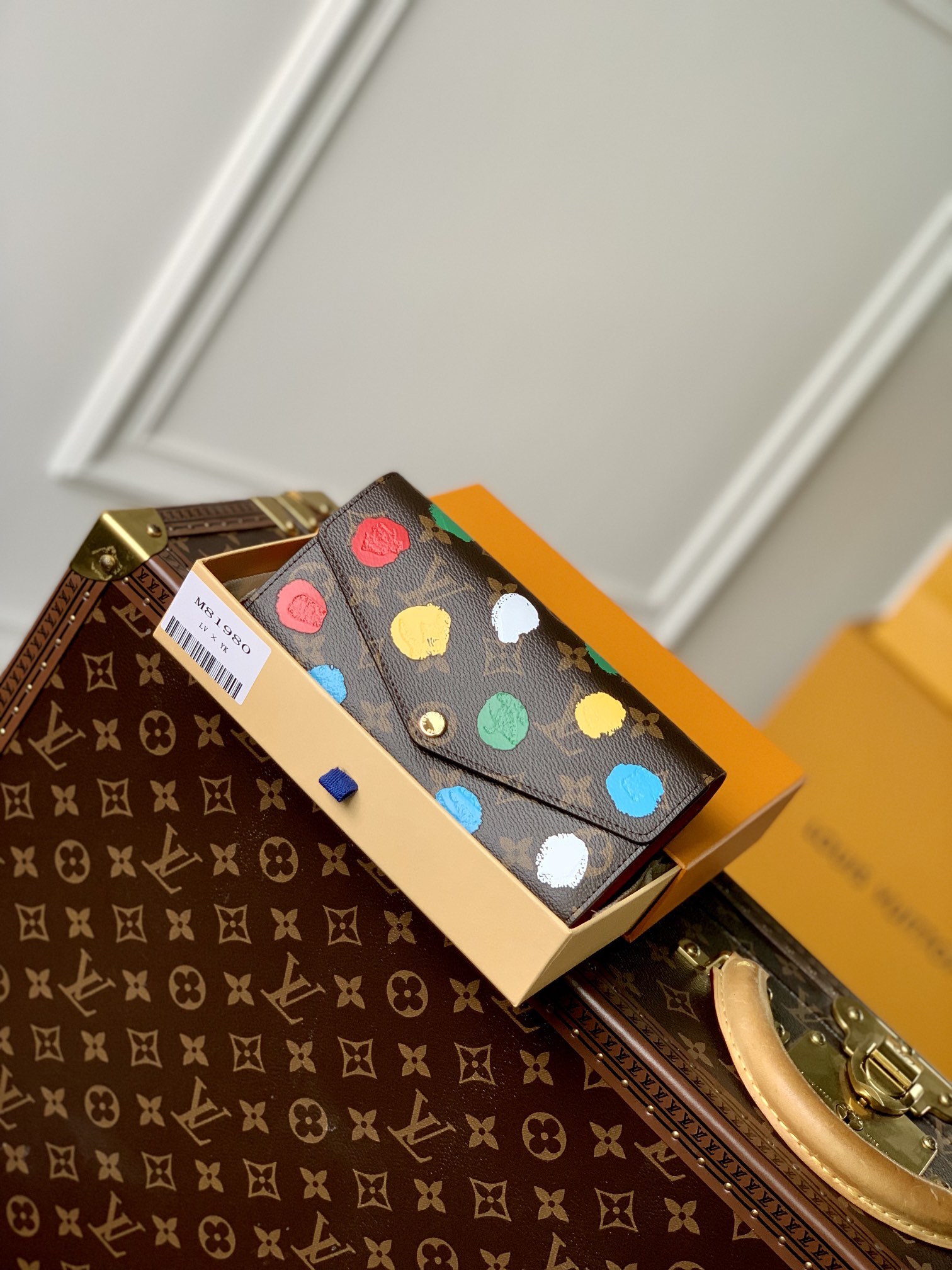 l**is V*t*n wallet m81980-19 x 10.5 x 2 cm