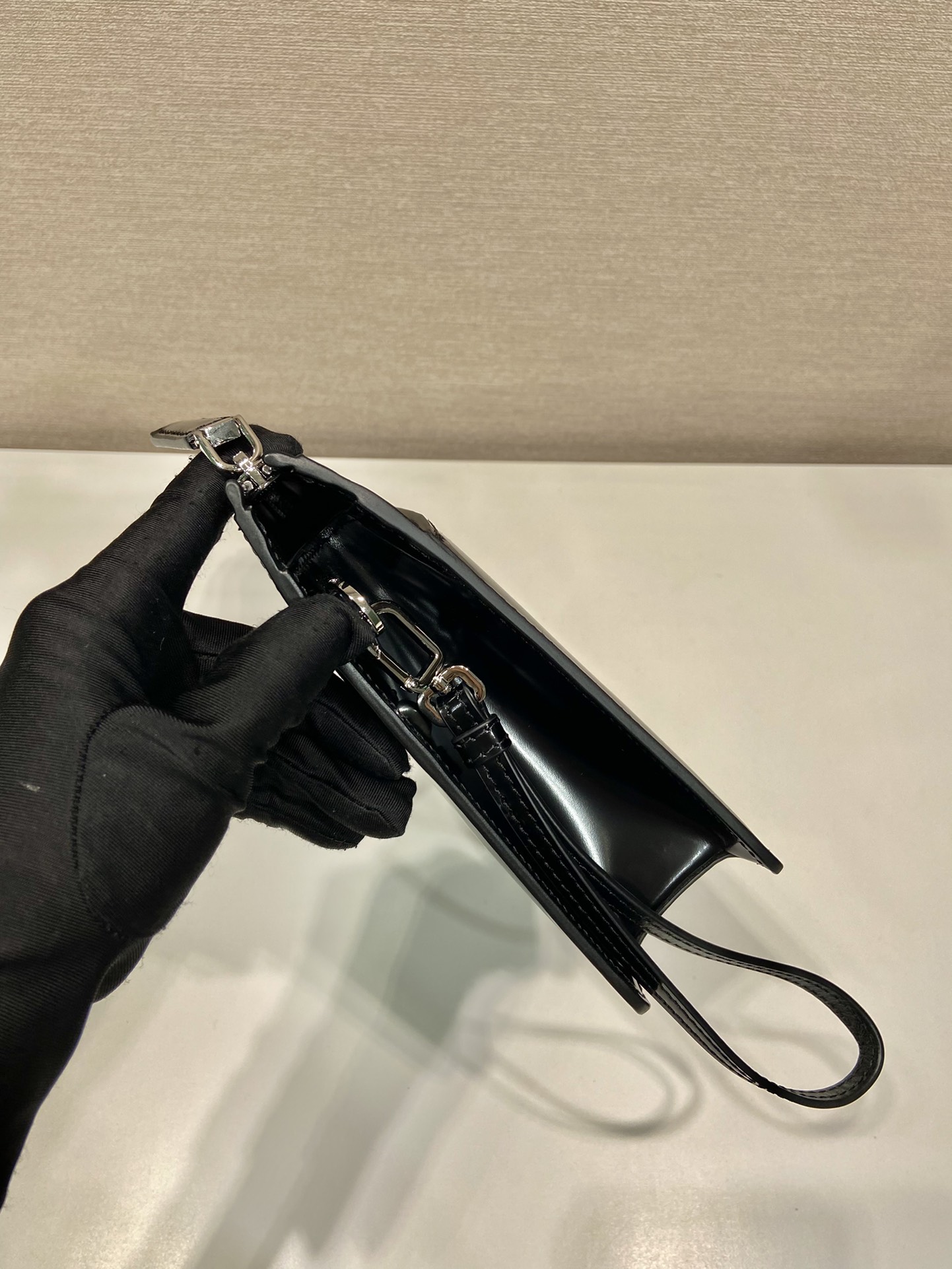 Pra*a pouch 2vf032-25*17*4cm