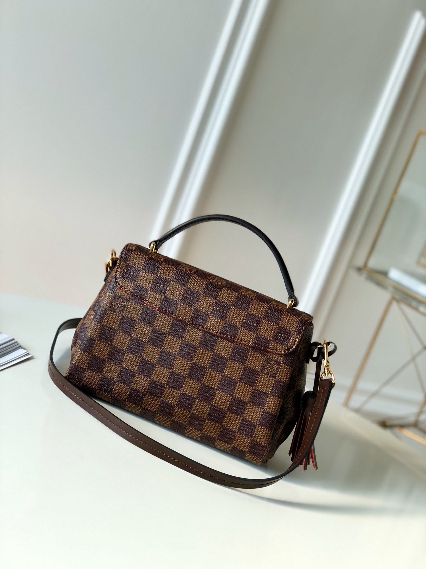 l**is V*t*n croisette-n53000- 24.5x24.2x9cm