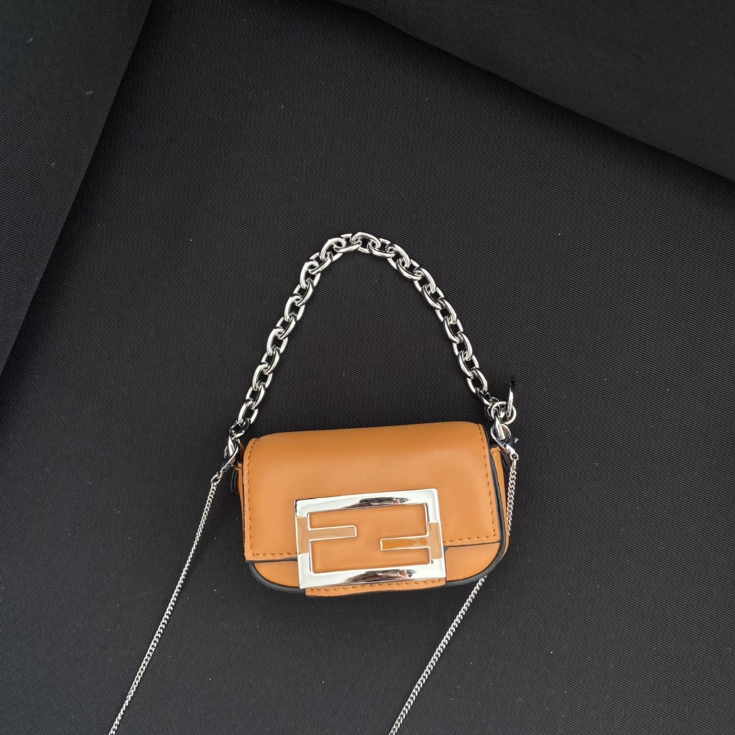 f**di&T*f*ny baguette bag-11×6.5×2.5cm