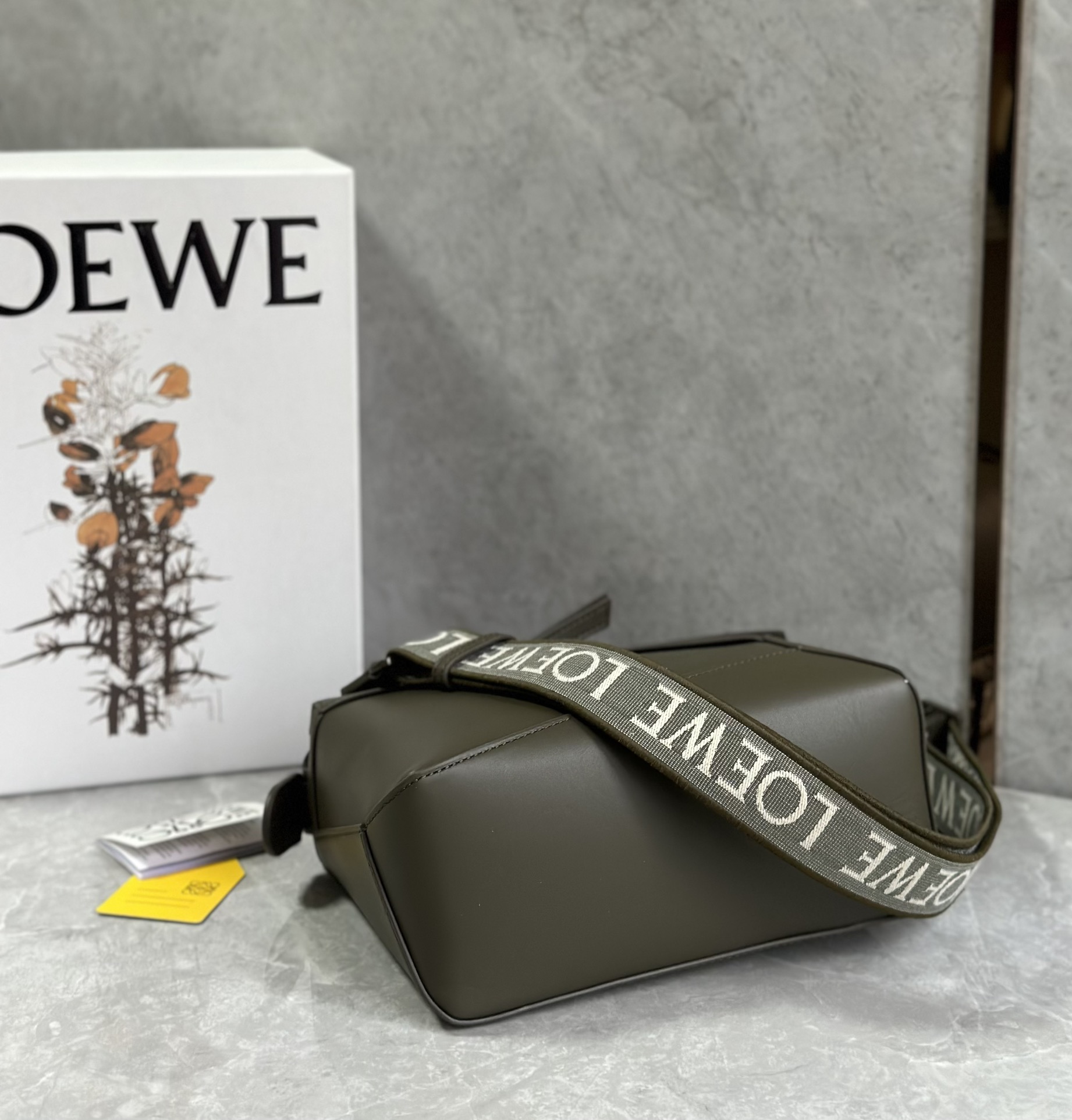 Loewe Puzzle Small Bag-24*10*14CM