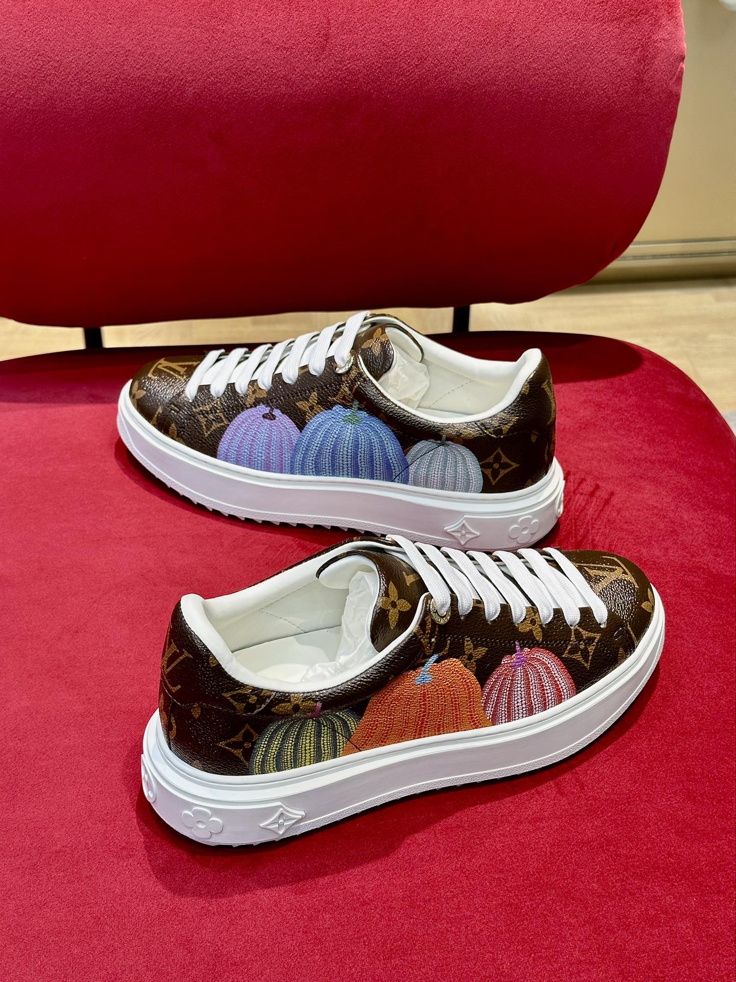 l**is V*t*n time out sneaker