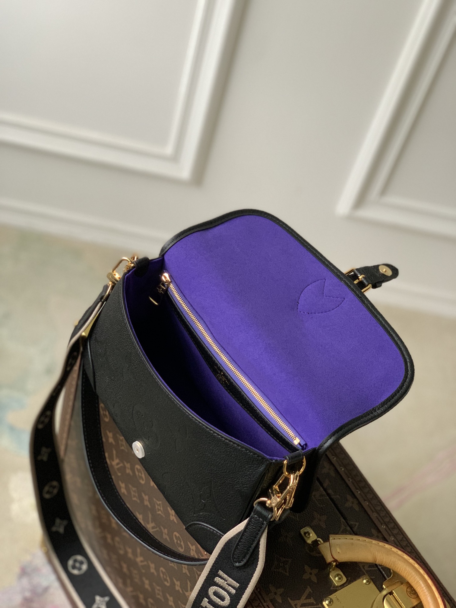 l**is V*t*n diane handbags-m46386-23 x 16 x 8.5cm