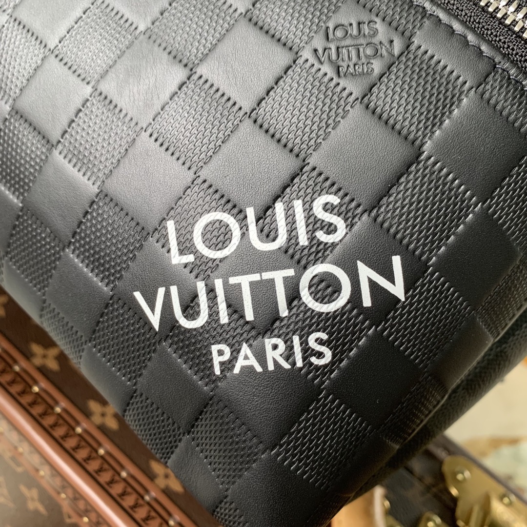 l**is V*t*n discovery backpack-30*40*20cm