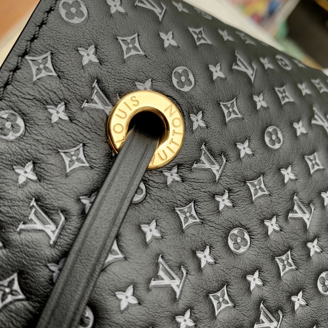 l**is V*t*n néonoé bucket bag -m46581- 20 x 20 x 13 cm