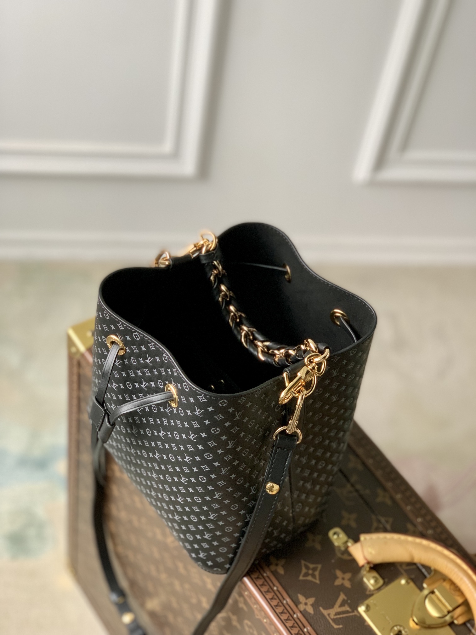 l**is V*t*n néonoé bucket bag -m46581- 20 x 20 x 13 cm