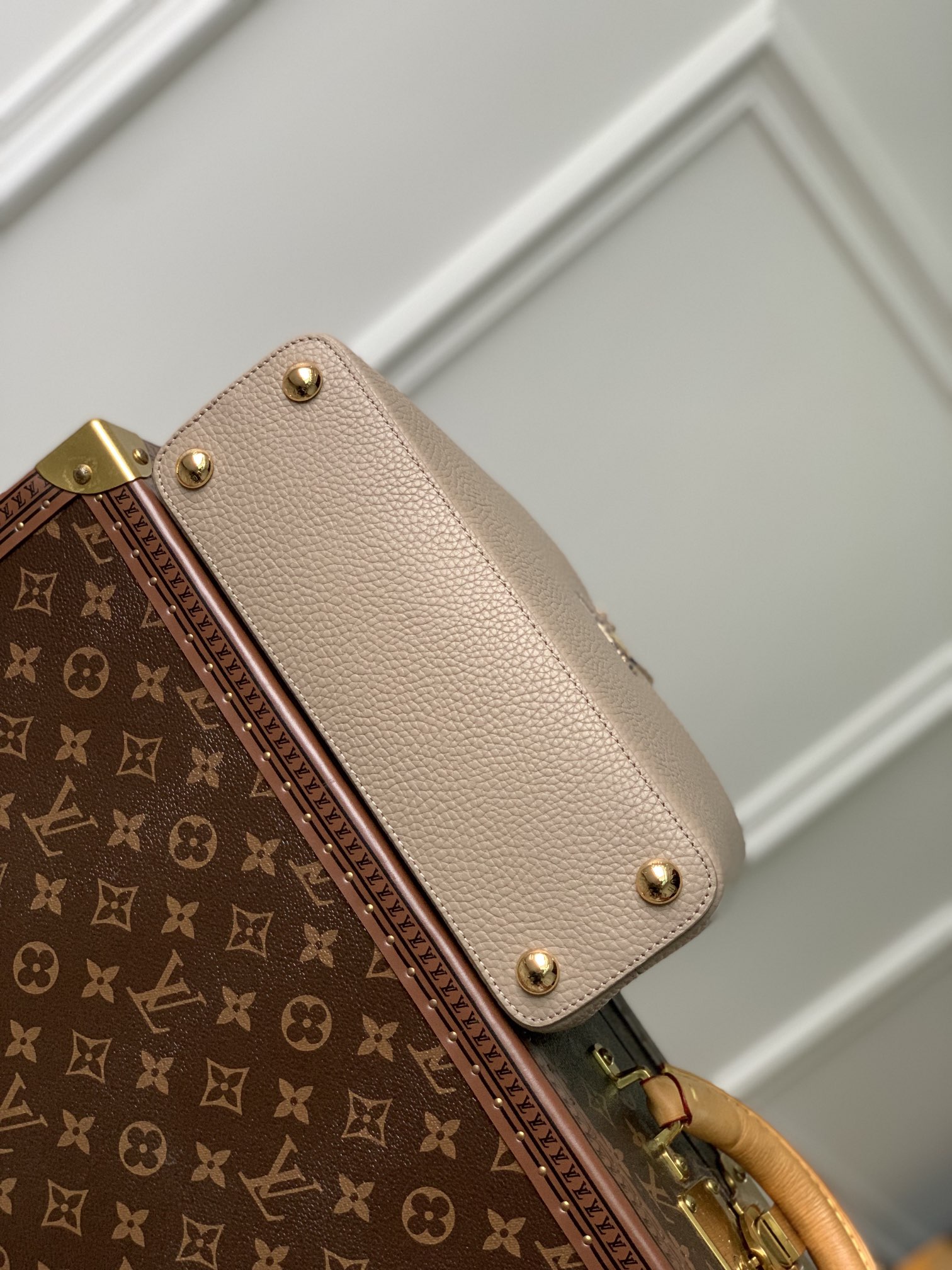 l**is V*t*n capucines bb-m21164-27*18*9cm