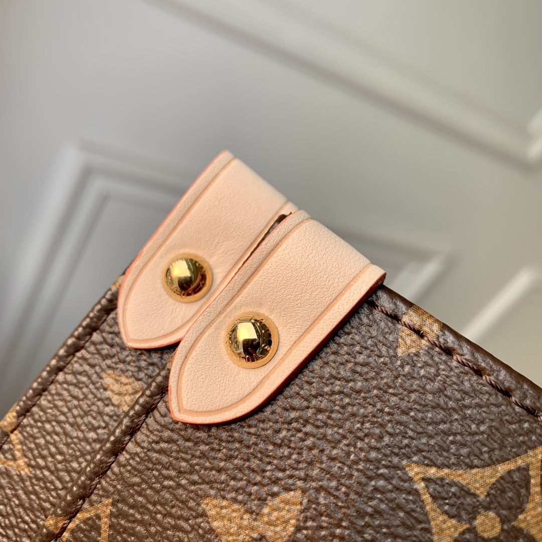 l**is V*t*n x ykonthego handbag-35 x 27 x 14 cm