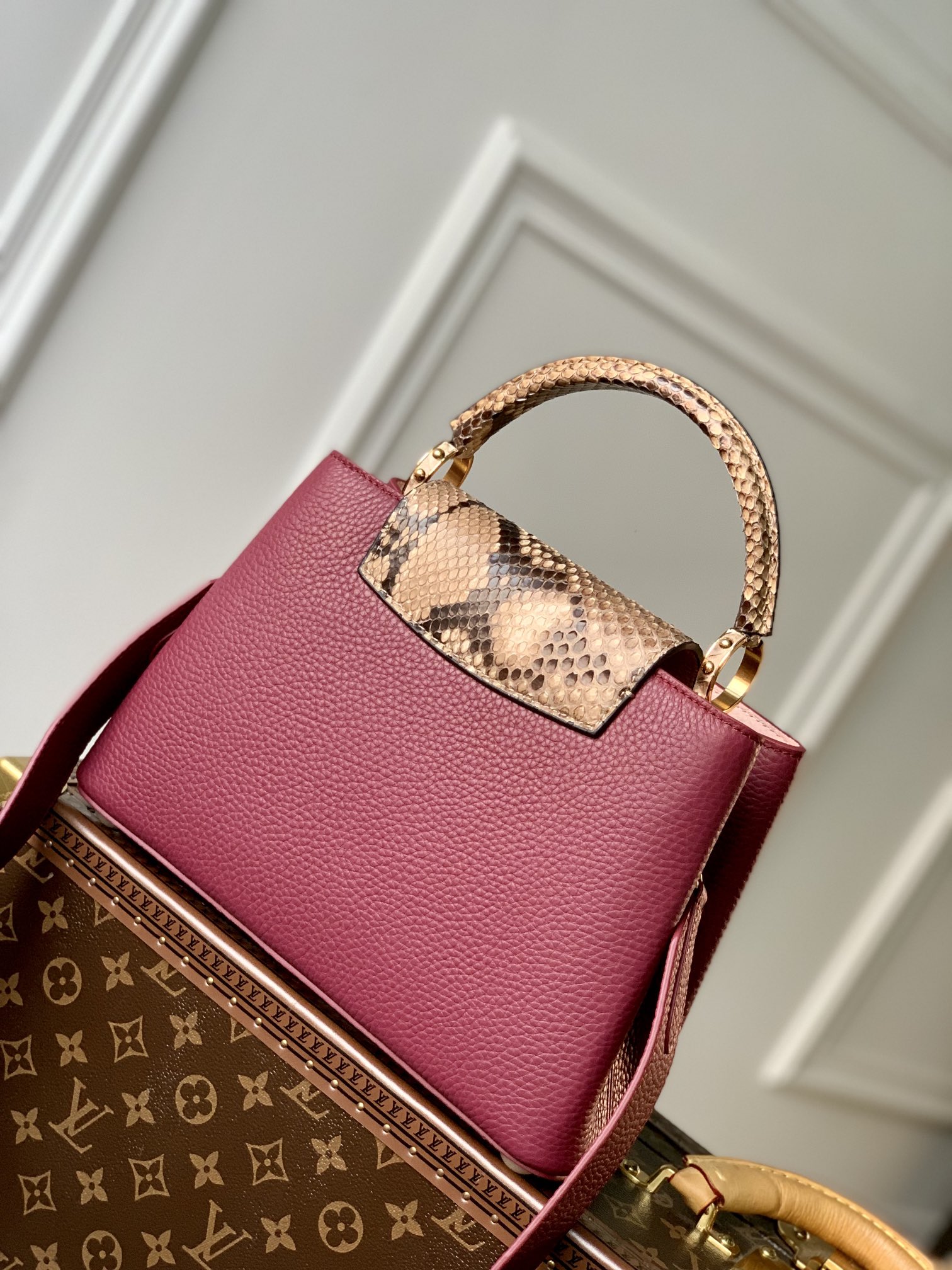 l**is V*t*n capucines bb-m21164-27*18*9cm
