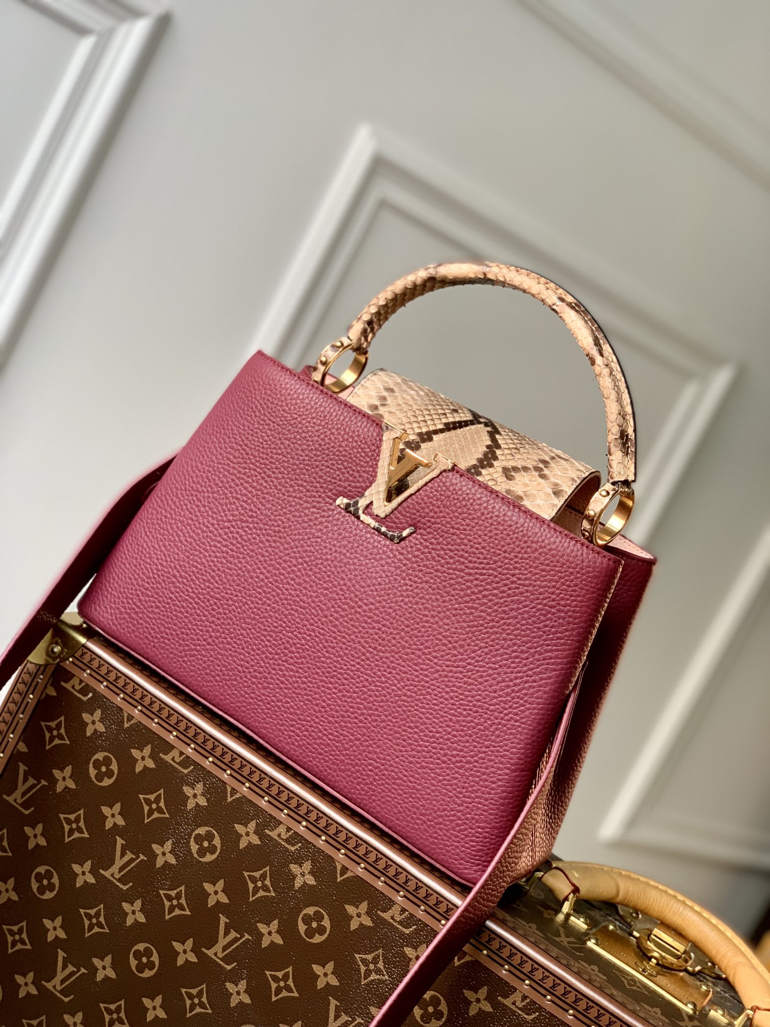 l**is V*t*n capucines bag-31.5*20*11cm