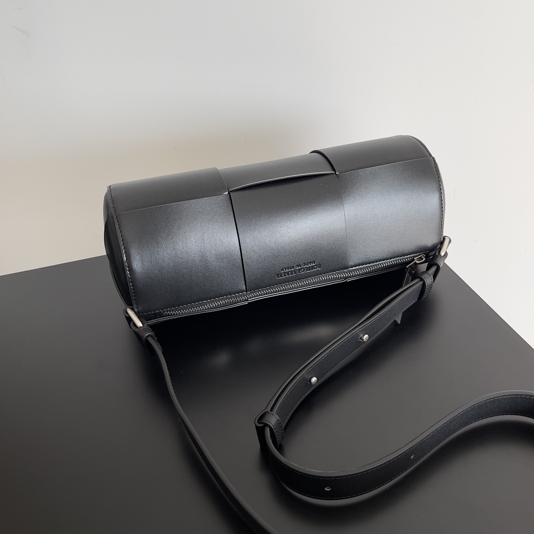 Bo*te*ga ve*ne*ta arco bag-31*14*14cm