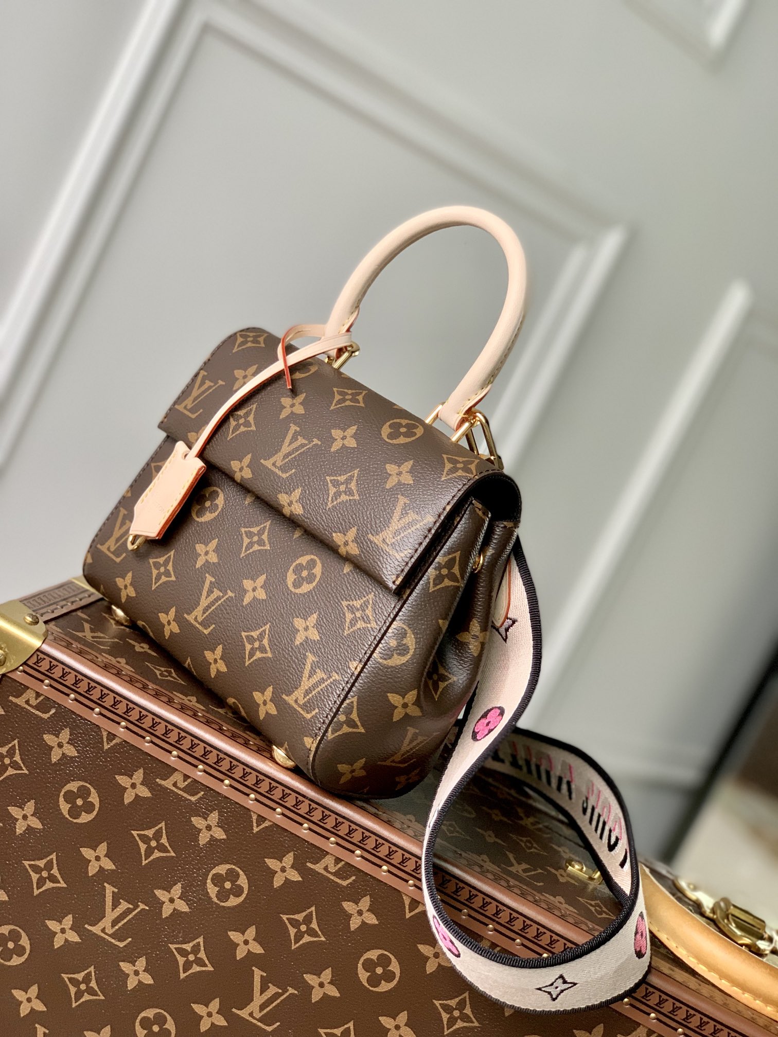 l**is V*t*n cluny handbags-m58931-20*16*7.5cm