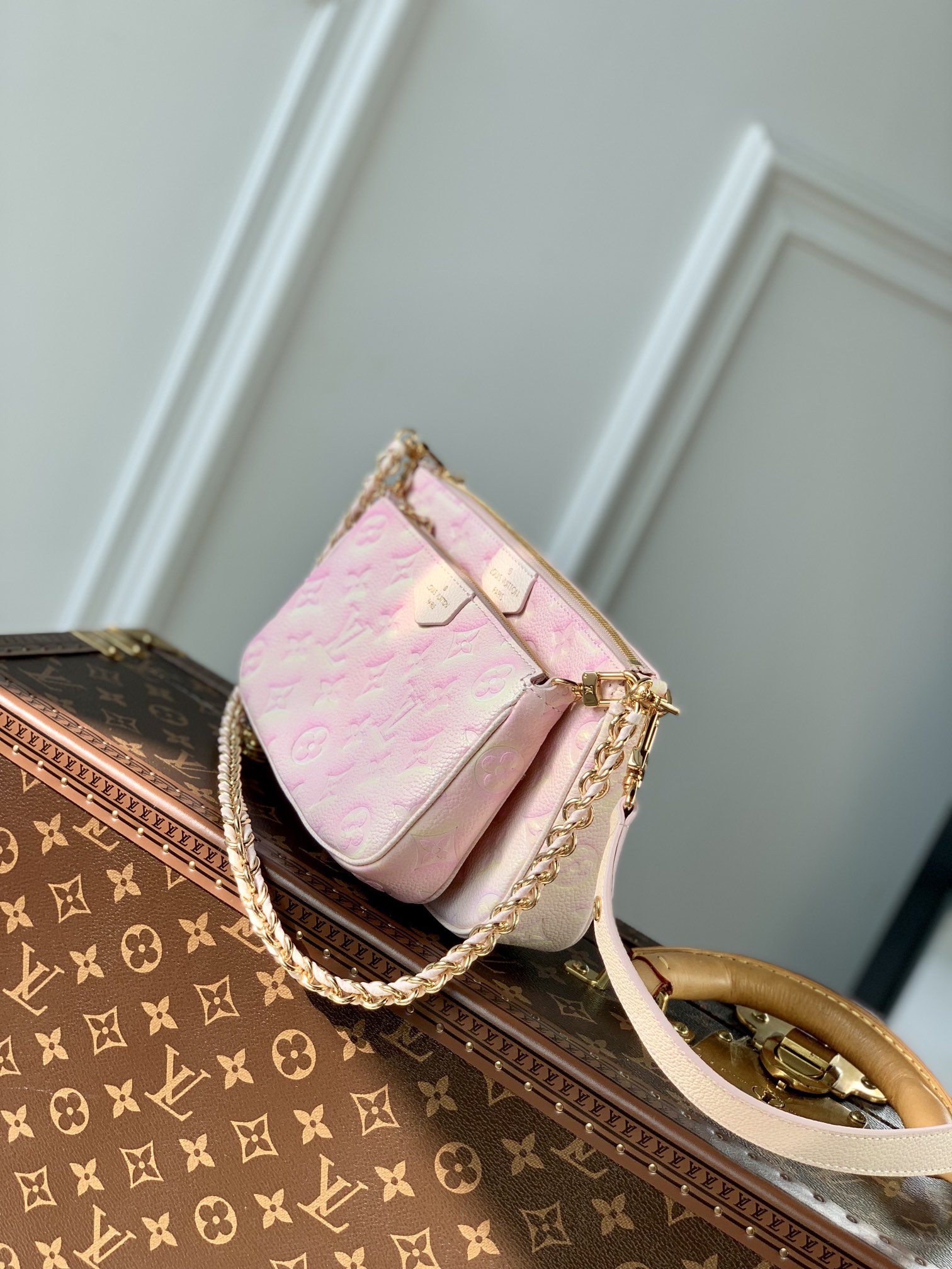 l**is V*t*n multi pochette accessoires m46180-24*13.5* 4cm