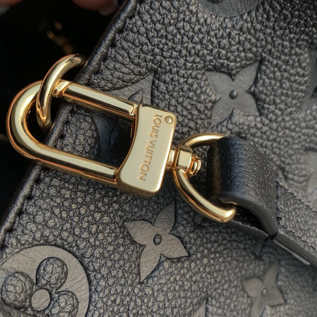 l**is V*t*n onthego handbag- m21732-25*19*11.5 cm