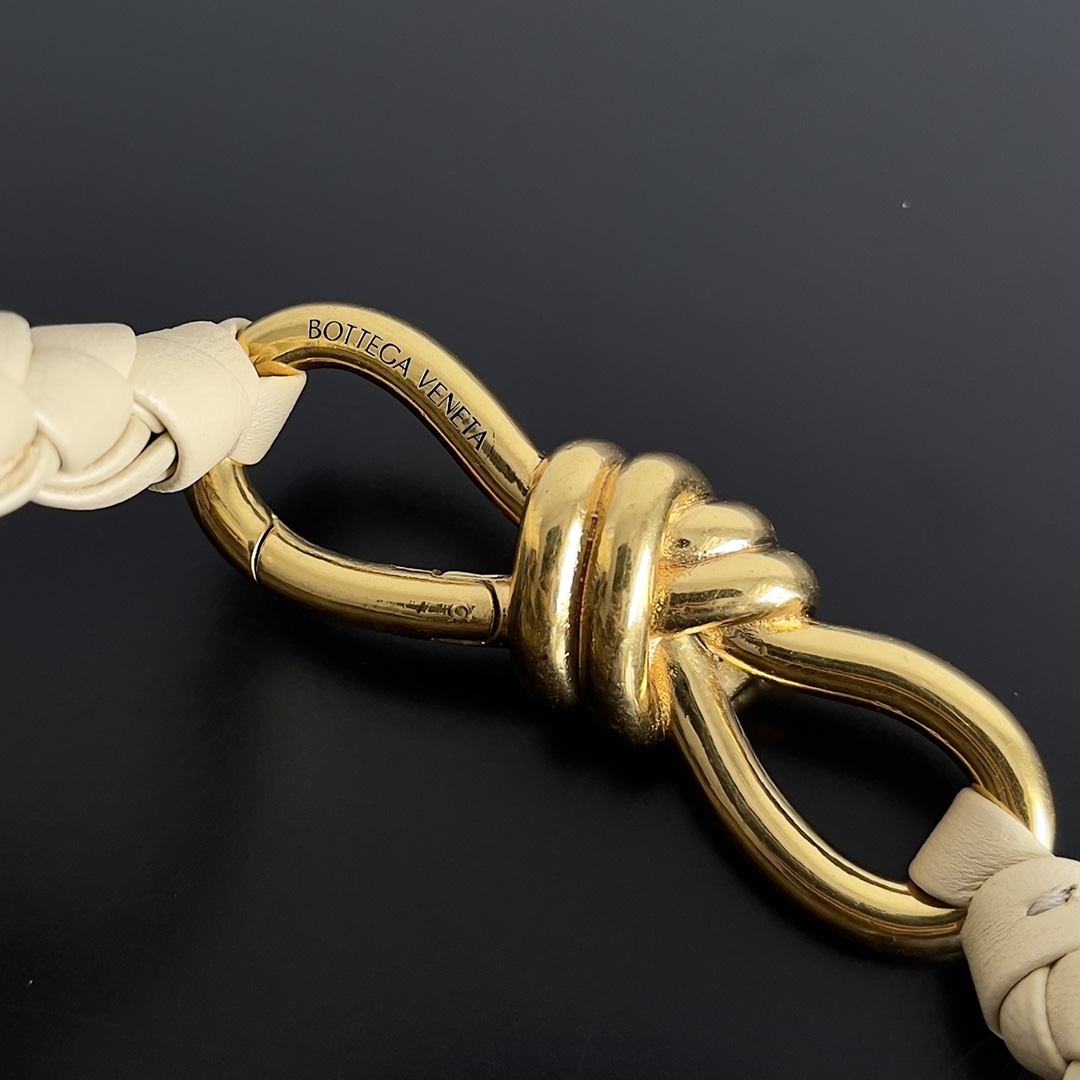 Bo*te*ga ve*ne*ta andiamo-32*24*12cm