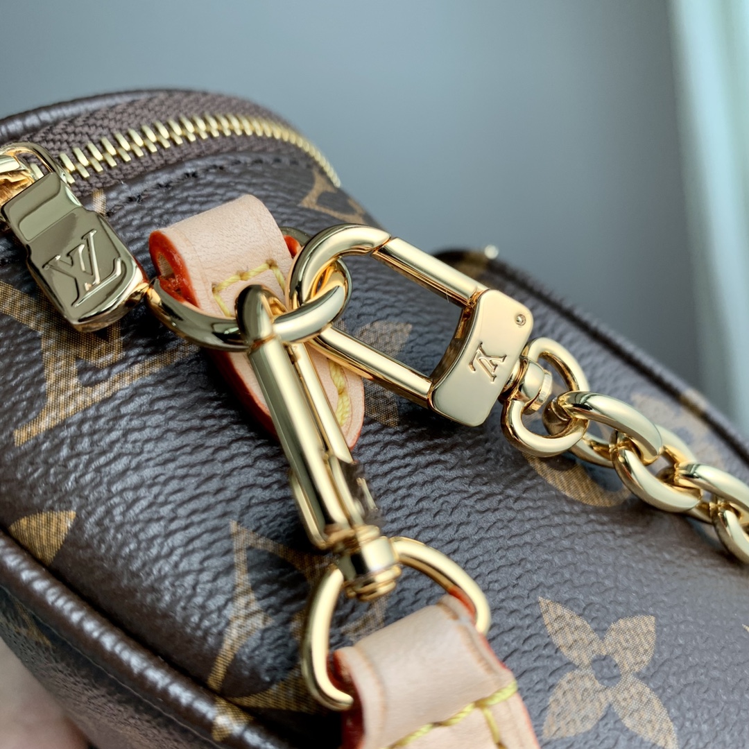 l**is V*t*n mini bumbag-17 x 12 x 9.5cm