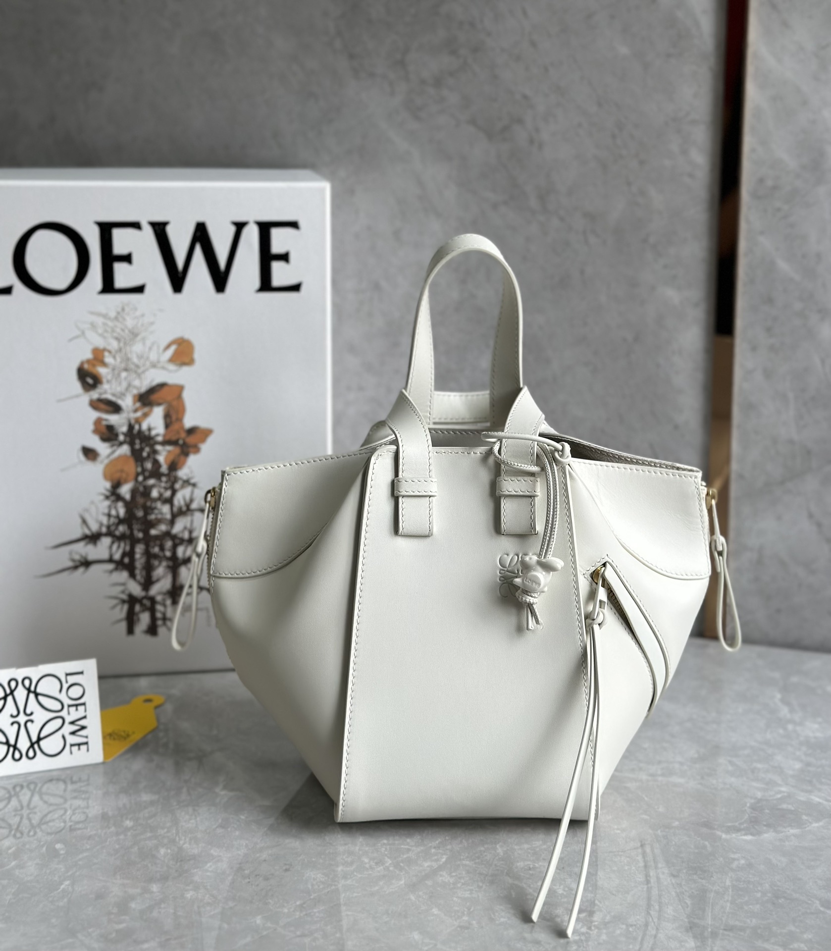 Loewe Hammock Bag-19.5*14.4*20.8CM