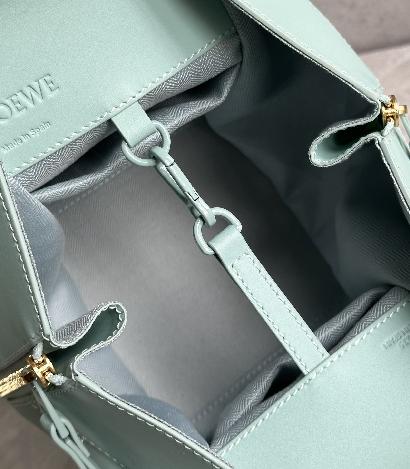 Loewe Hammock Bag-19.5*14.4*20.8CM