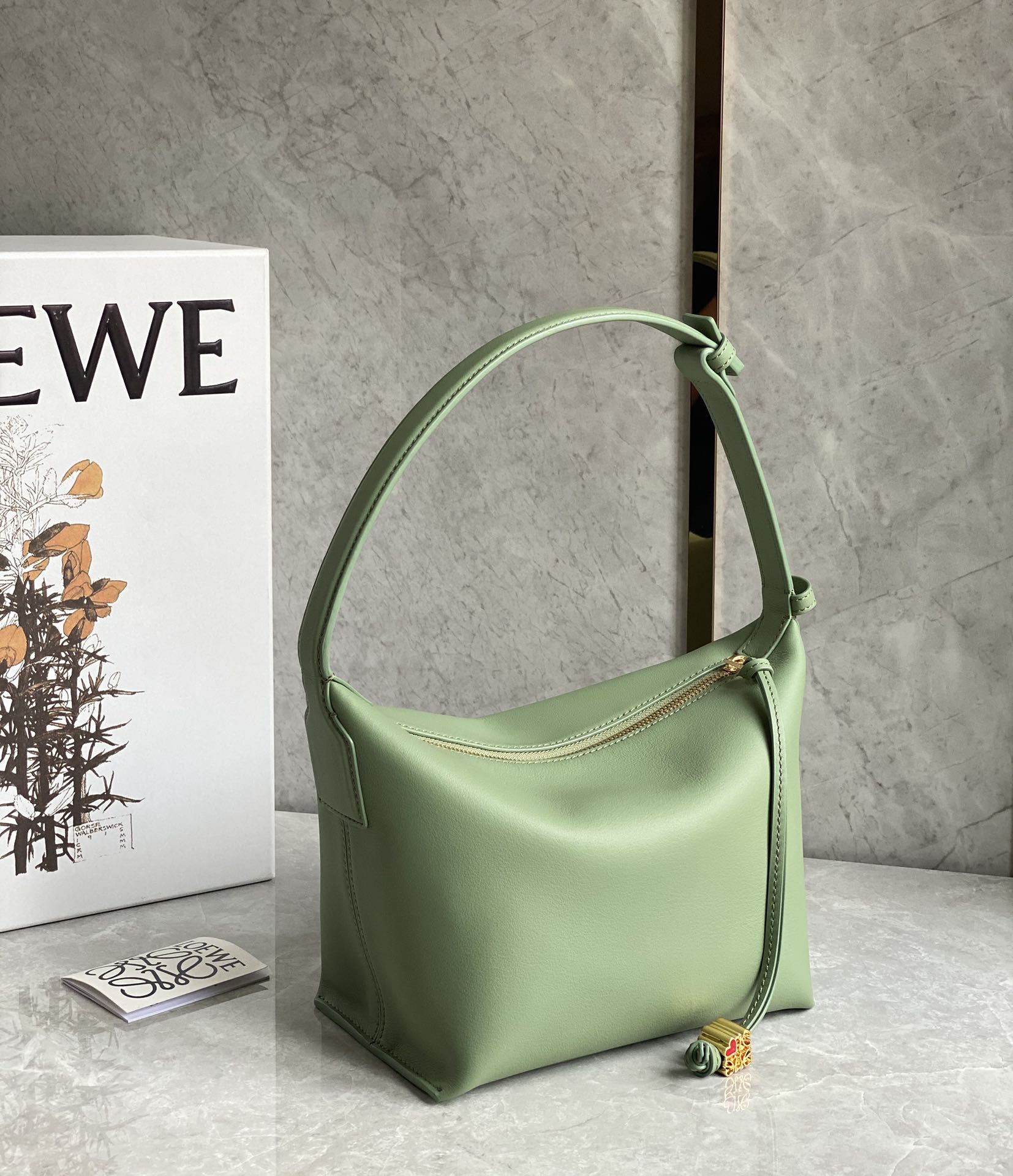 Loewe Cubi Bag-20.5×17×12.5CM