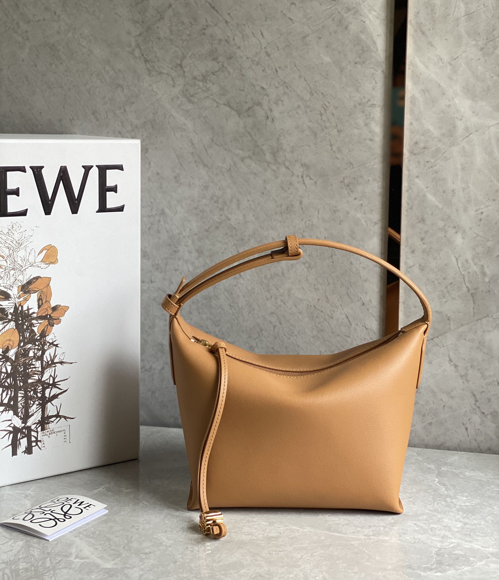 Loewe Cubi Bag-20.5×17×12.5CM