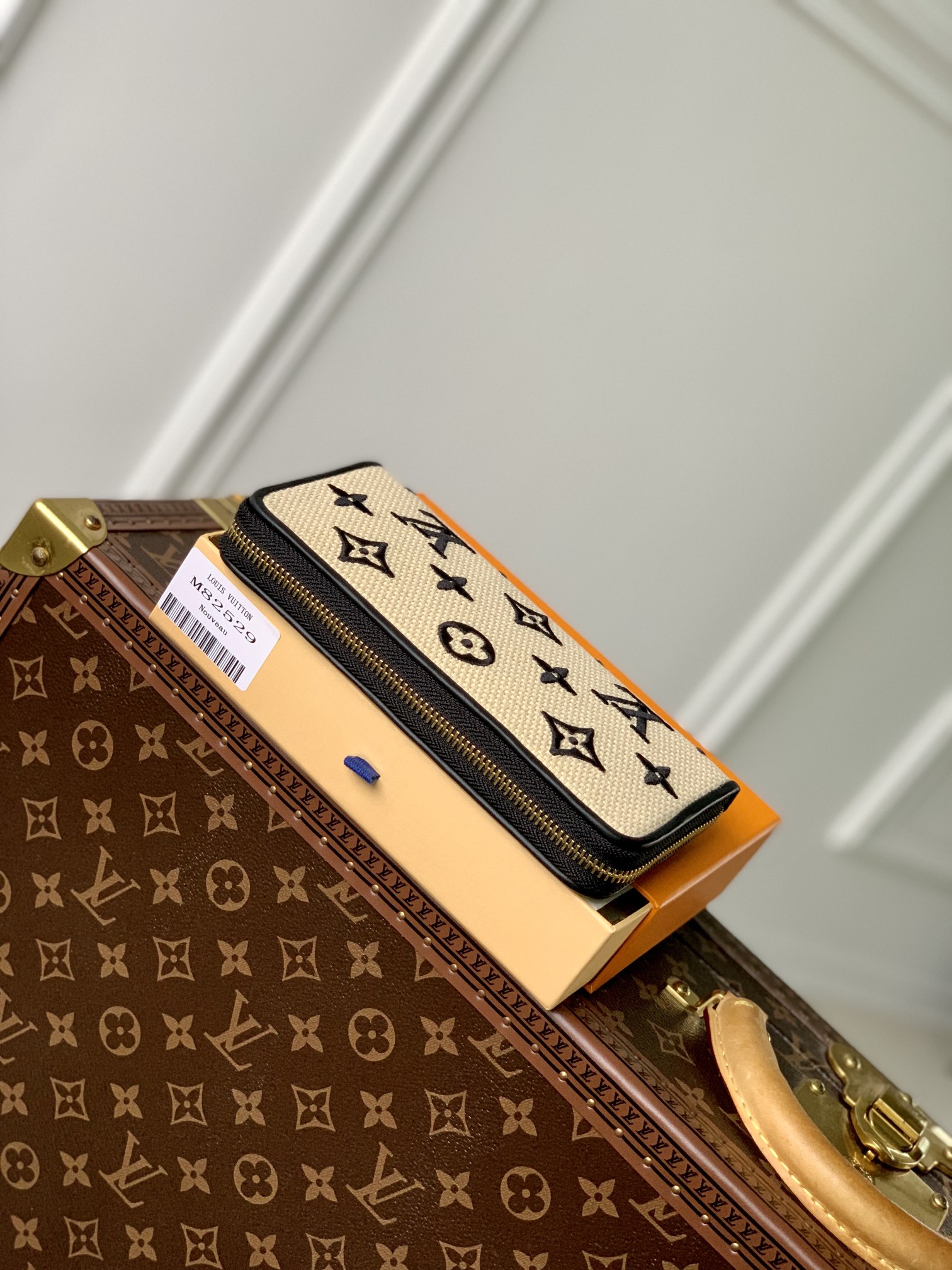 l**is V*t*n zippy wallet m82529-20*10cm