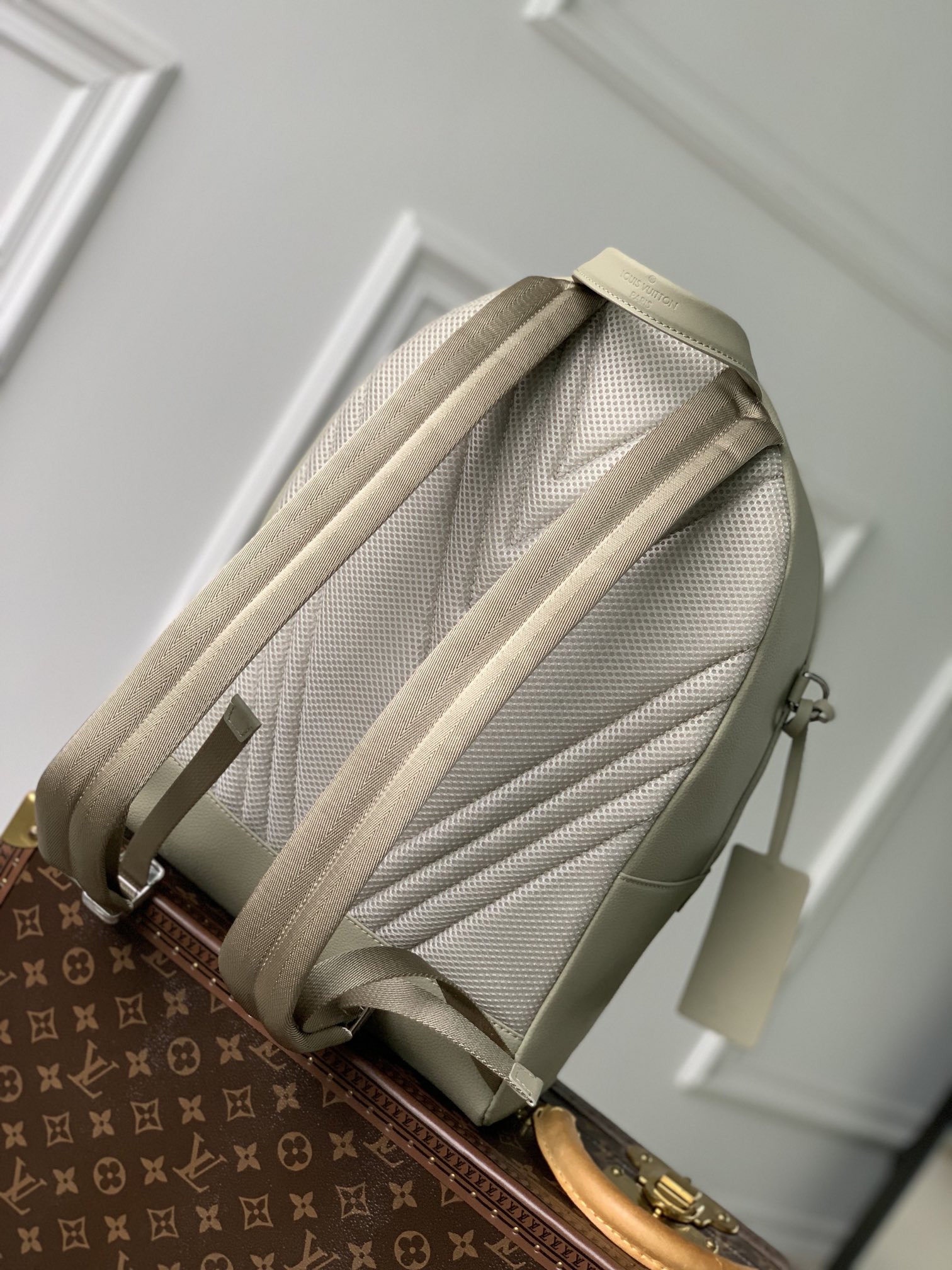 l**is V*t*n aerogram backpack m22503-43*30*14cm