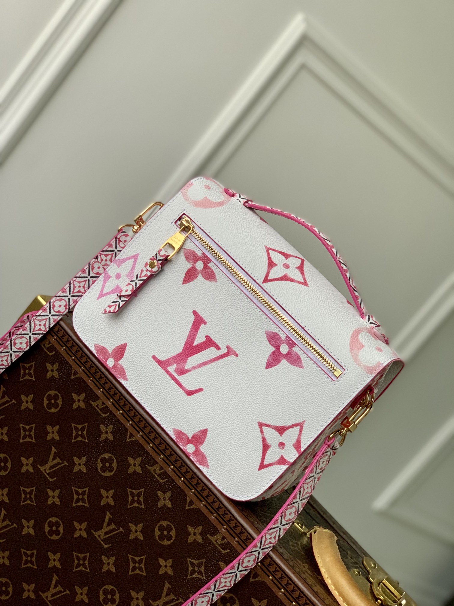 l**is V*t*n pochette metis handbags-25*19*7cm